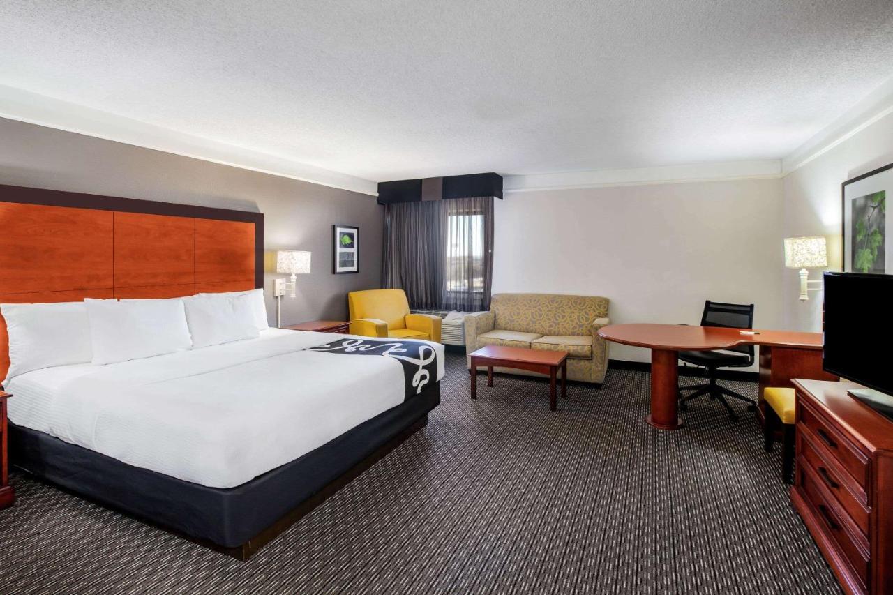 La Quinta By Wyndham Houston Baytown East Hotel Buitenkant foto