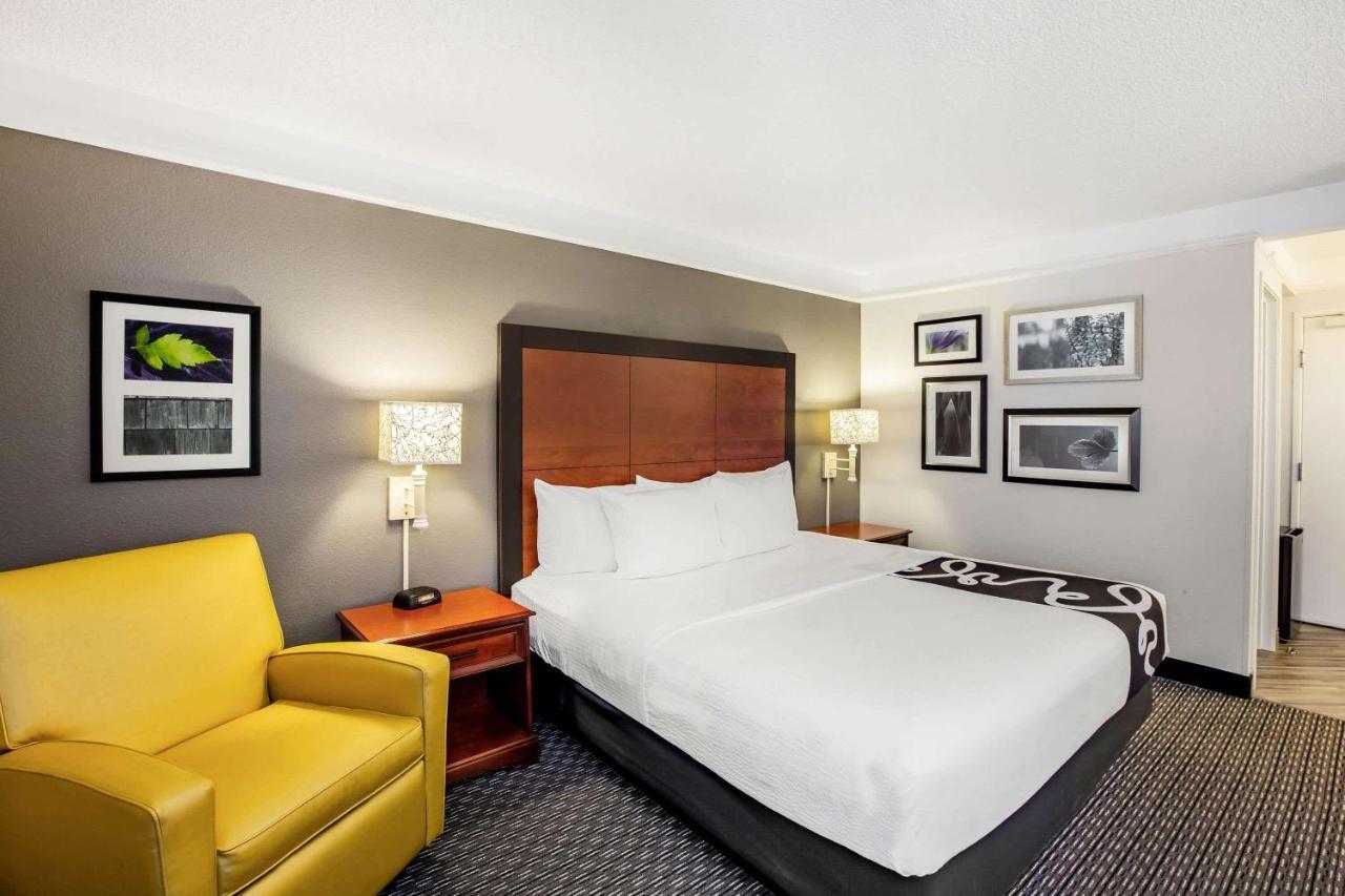 La Quinta By Wyndham Houston Baytown East Hotel Buitenkant foto