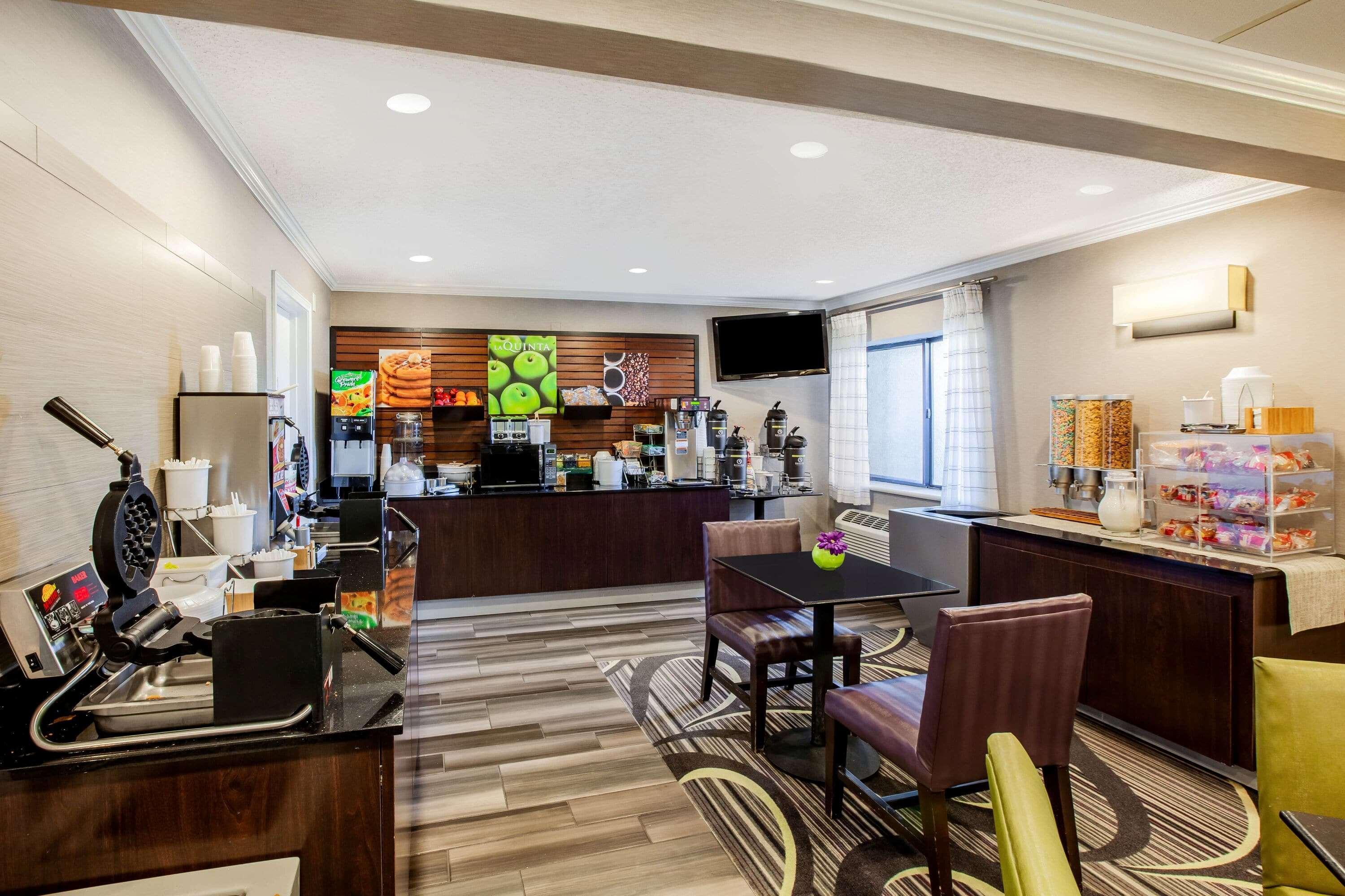 La Quinta By Wyndham Houston Baytown East Hotel Buitenkant foto